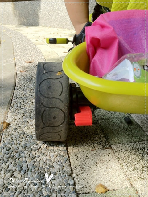 [育兒]米寶人生第一台車。Smart Trike動物系列 3合1多功能腳踏車