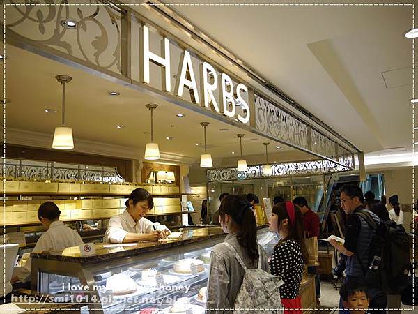 【東京美食】HARBS (LUMINE EST SHINJUKU)。不吃會後悔的水果千層派。每一口都是滿滿的幸福 - 第9張圖 P2070462.JPG
