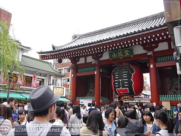【東京自由行】淺草 雷門.仲見世通散步去。必嚐花月堂波蘿麵包。走走看看之看圖說故事好愜意小遊記 - 第8張圖 P2070517.JPG