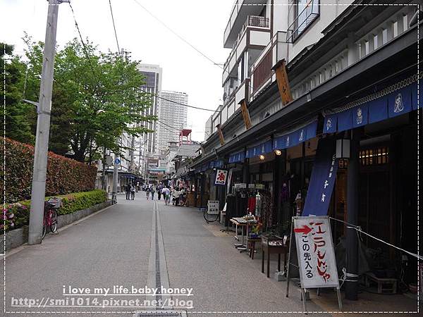 【東京自由行】淺草 雷門.仲見世通散步去。必嚐花月堂波蘿麵包。走走看看之看圖說故事好愜意小遊記 - 第73張圖 P2070652.JPG