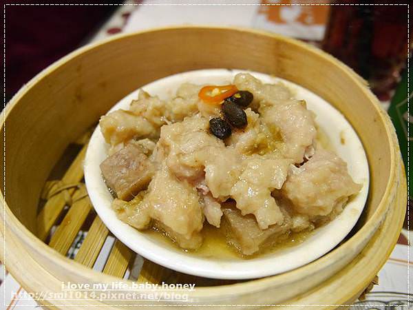 【美食】點點心台灣 Dimdimsum Taiwan。香港人氣平價港式茶點.飲茶。超Q豬仔流沙包。微風信義店 - 第16張圖 P2120869.JPG