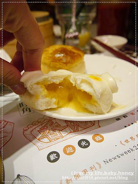 【美食】點點心台灣 Dimdimsum Taiwan。香港人氣平價港式茶點.飲茶。超Q豬仔流沙包。微風信義店 - 第34張圖 P2120893.JPG