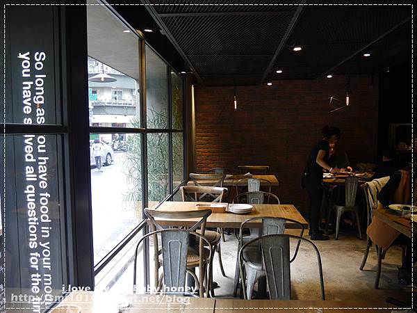 【美食】mia cucina(復興店)。創意義式蔬食料理X工業風裝潢。吃素也能這麼美味啊!。台北東區美食 - 第5張圖 P2120803.JPG