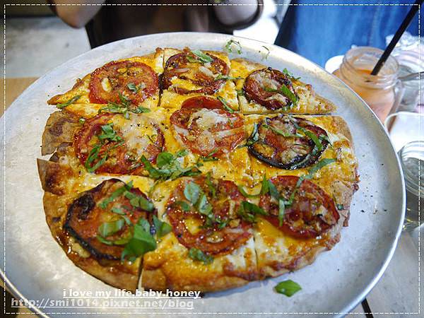 【美食】mia cucina(復興店)。創意義式蔬食料理X工業風裝潢。吃素也能這麼美味啊!。台北東區美食 - 第18張圖 P2120822.JPG