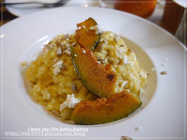 【美食】mia cucina(復興店)。創意義式蔬食料理X工業風裝潢。吃素也能這麼美味啊!。台北東區美食 - 第24張圖 P2120832.JPG