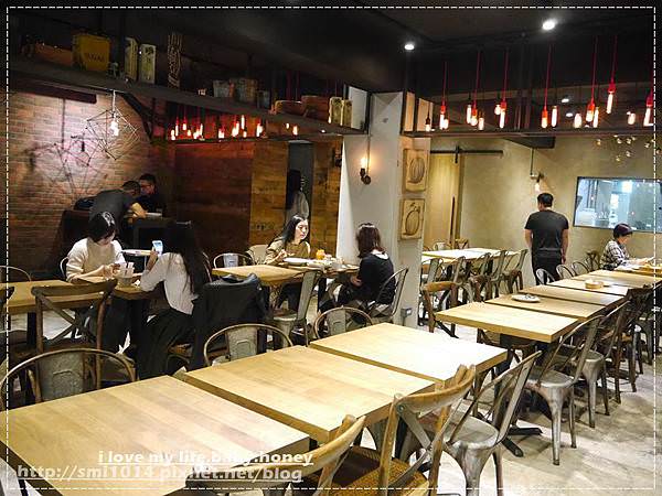 【美食】mia cucina(復興店)。創意義式蔬食料理X工業風裝潢。吃素也能這麼美味啊!。台北東區美食 - 第8張圖 P2120846.JPG