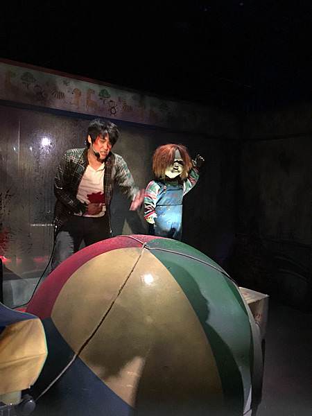 【大阪旅遊】日本環球影城15周年特輯。飛天翼龍 超刺激飛行式雲霄飛車。萬聖節恐怖之夜 喪屍活動。哈利波特.Re-born遊行。必玩推薦