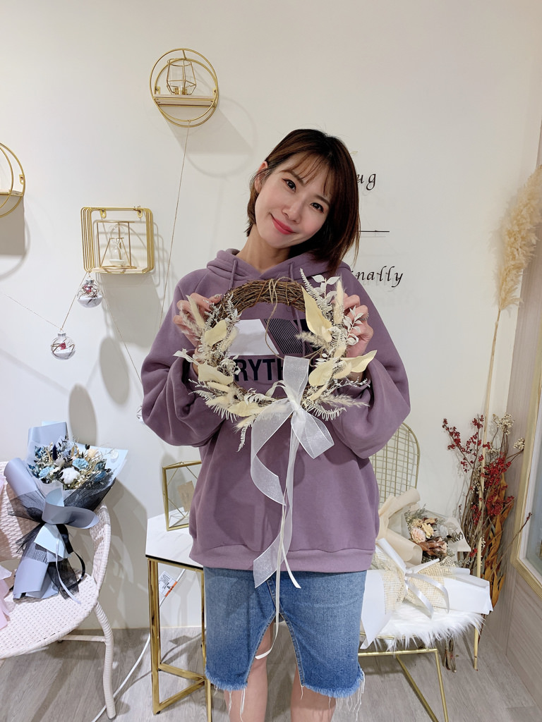 HUE 詼 – 高評價乾燥花藝設計 ▏三重靜巷內的夢幻乾燥花店。聖誕花圈手作DIY課程、永生花課程推薦、乾燥花課程推薦、小班制教學。捷運徐匯中學站