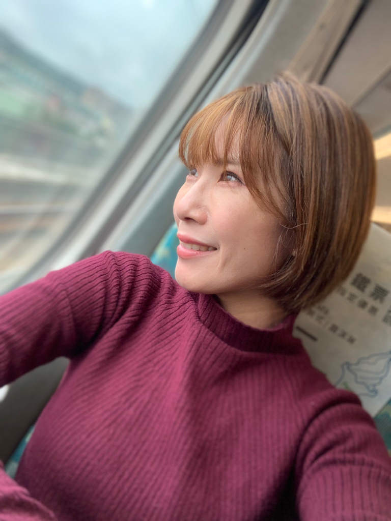 康偲COMS 喉立淨 尤加利爆漿球の蔓越莓 輕便罐 ▏尤加利+蔓越莓配方 想到就來一顆擺脫嗓子卡卡。工作常講話、空汙 讓它幫你舒緩滋潤