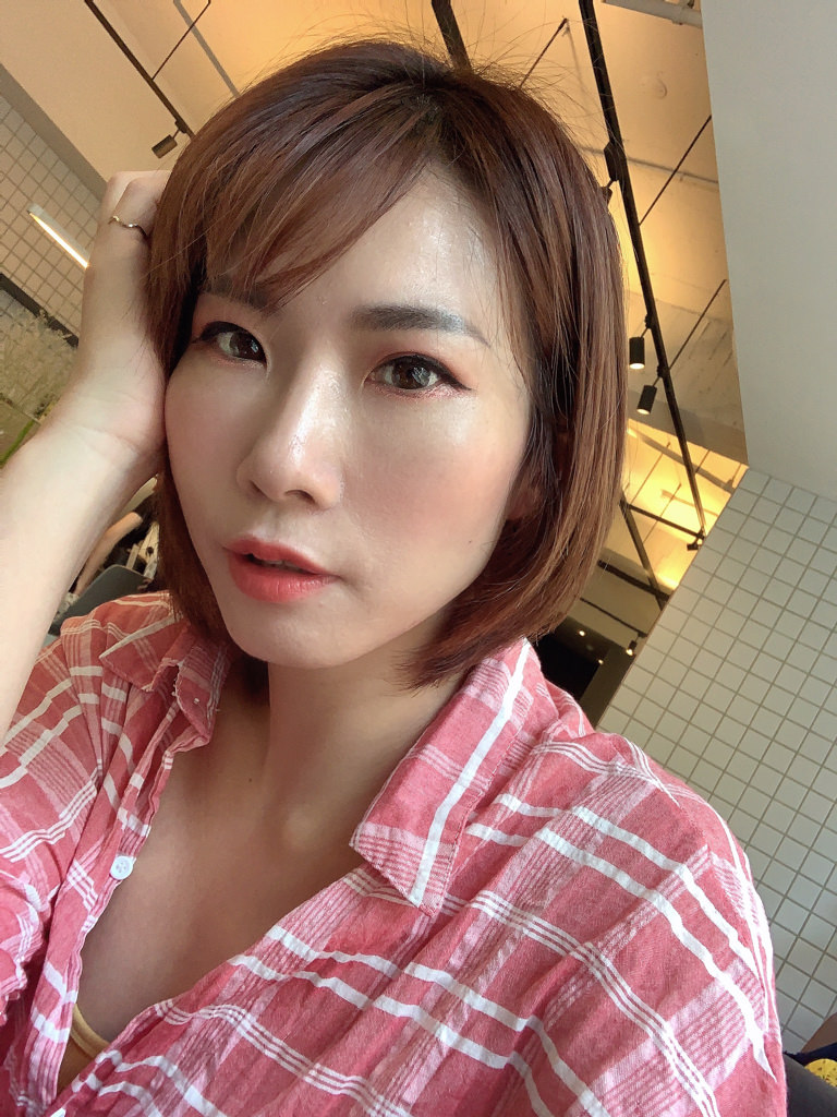 肖瀟國際紋繡藝術學院 ▏超自然仿真野生飄眉 就跟原生的一樣！。過程也沒有脫痂的尷尬期 肖瀟老師的好功力試過一次就上癮。捷運雙連站