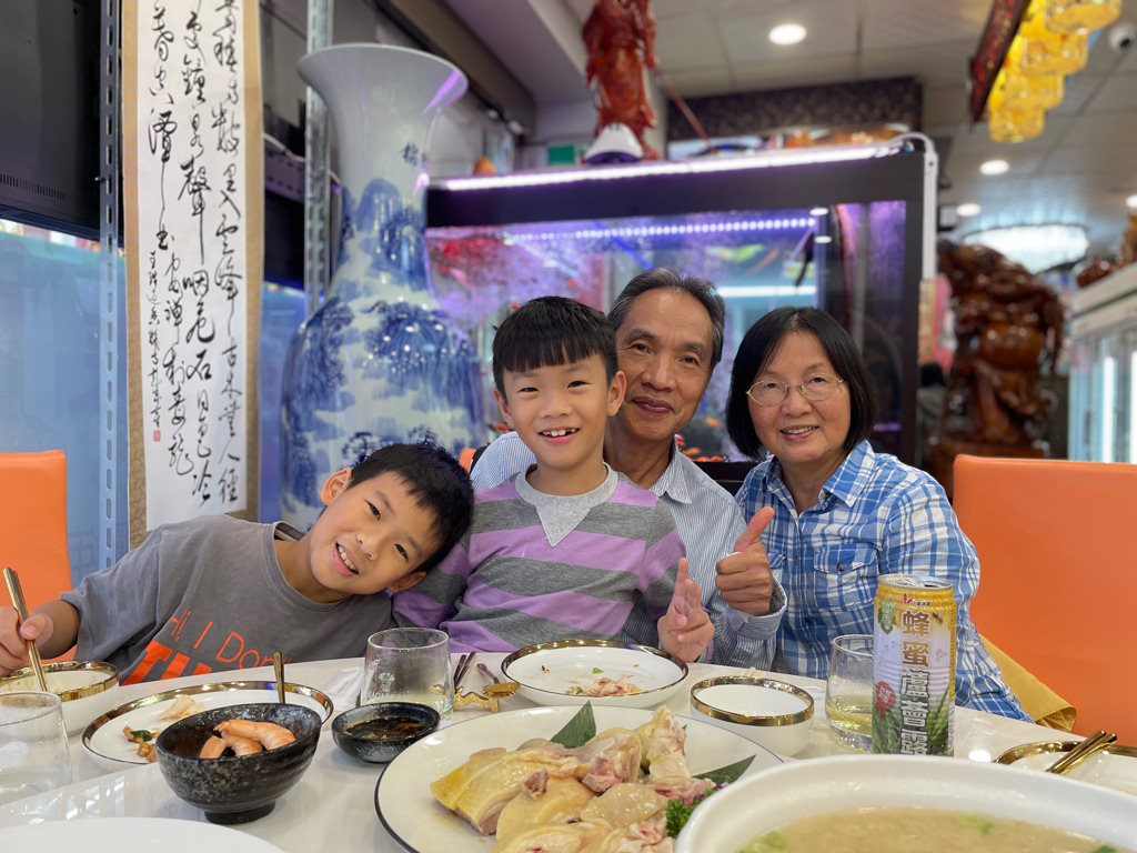 滿漢創意餐廳 ▏超彭湃海陸合菜給你們滿滿幸福感 尾牙、過年圍爐和春酒就到這準沒錯!!!還提供年菜外帶 團圓飯外帶回家吃也美賣！。林口春酒推薦/林口尾牙推薦/林口合菜推薦/林口桌菜推薦。捷運林口長庚醫院站