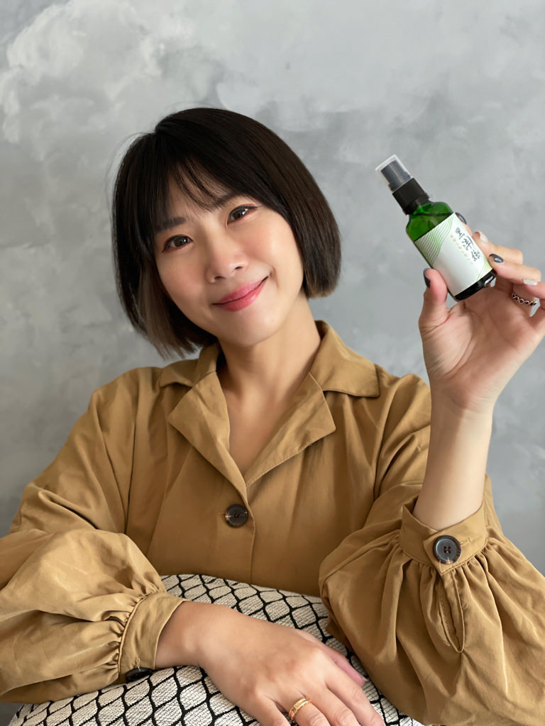 黑淬絲賦活洗髮精 ▏日本配方的養髮聖品 給你蓬鬆秀髮非難事。洗髮精+植萃養髮液強力出擊 馬上讓髮根分岔、出油OUT 。