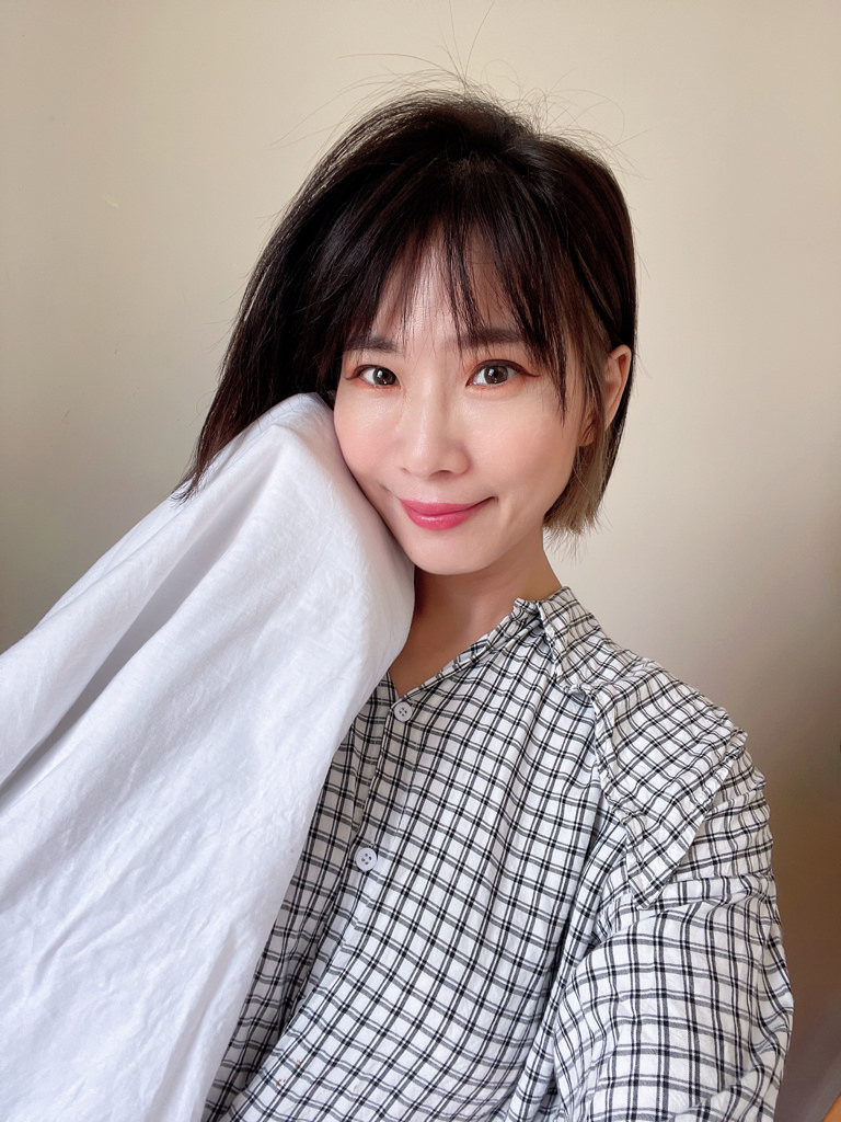 南僑水晶 X 特力屋 工作服專用 洗衣肥皂粉 ▏好動的寶貝終於可以穿上淺色衣服。超強3倍洗淨力 油垢、髒污Out。溫和親膚不刺激 嬰兒衣物也沒問題。