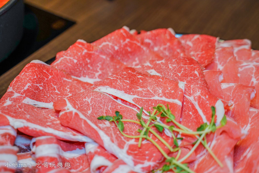 肉多多火鍋