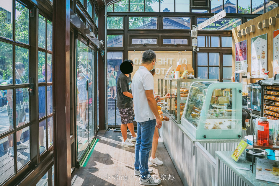 好丘 On The Road 東門店｜怪獸貝果藏在榕錦時光生活園區裡 可愛模樣也太欠吃了啦。記憶卡記得先清空再來。捷運東門站