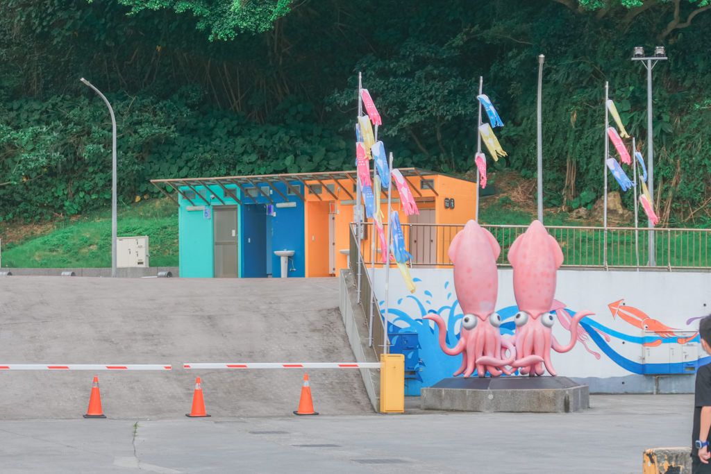 新北瑞芳親子旅遊景點|深澳漁港超好玩 象鼻岩、酋長岩世界級天然大景藏在漁港內。免門票、好停車 - 第5張圖 新北瑞芳親子旅遊景點|深澳漁港超好玩 象鼻岩、酋長岩世界級天然大景藏在漁港內。免門票、好停車