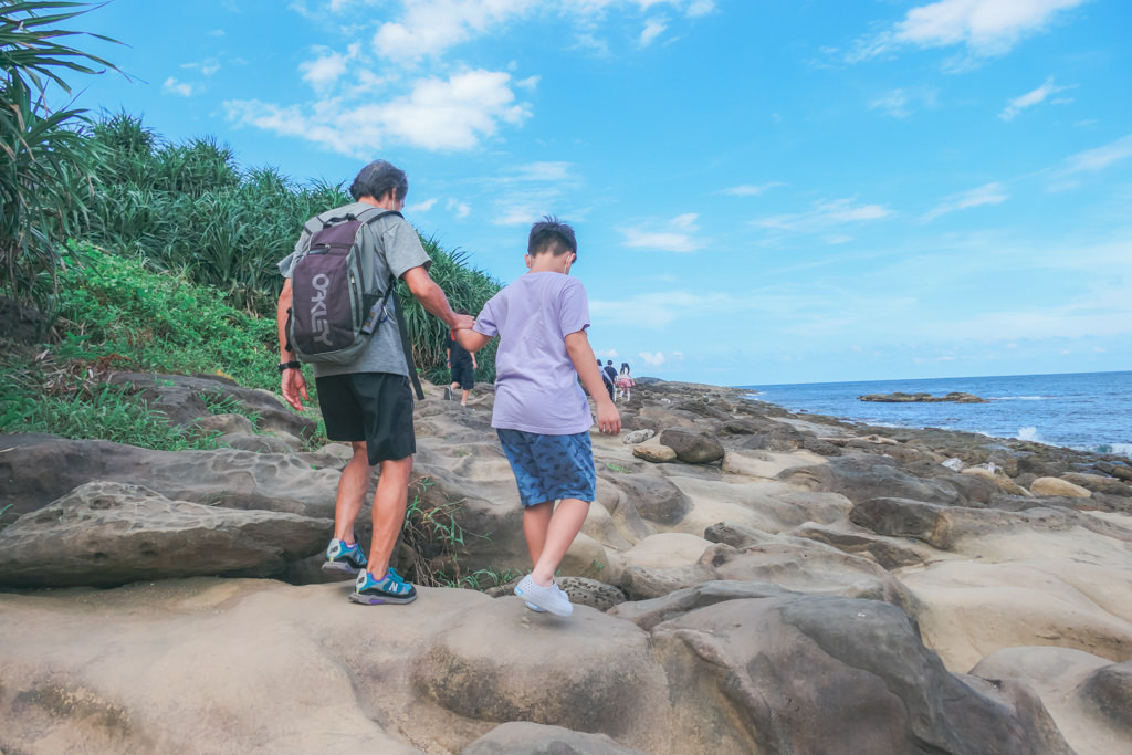 新北瑞芳親子旅遊景點|深澳漁港超好玩 象鼻岩、酋長岩世界級天然大景藏在漁港內。免門票、好停車 - 第9張圖 新北瑞芳親子旅遊景點|深澳漁港超好玩 象鼻岩、酋長岩世界級天然大景藏在漁港內。免門票、好停車