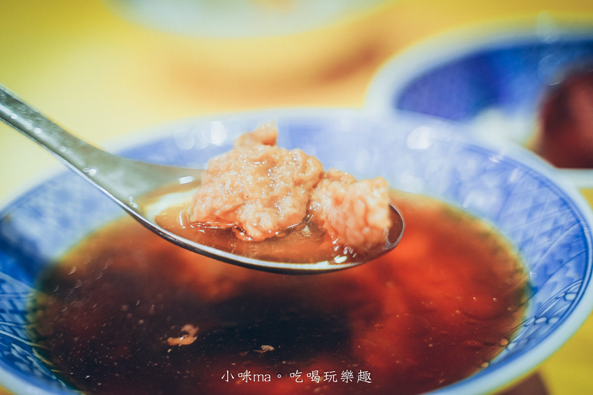 小王煮瓜｜北部人誰不知道這間滷肉飯，米其林必比登推薦，吃完嘴巴黏黏的滋味太誘人。萬華美食 / 台北小吃