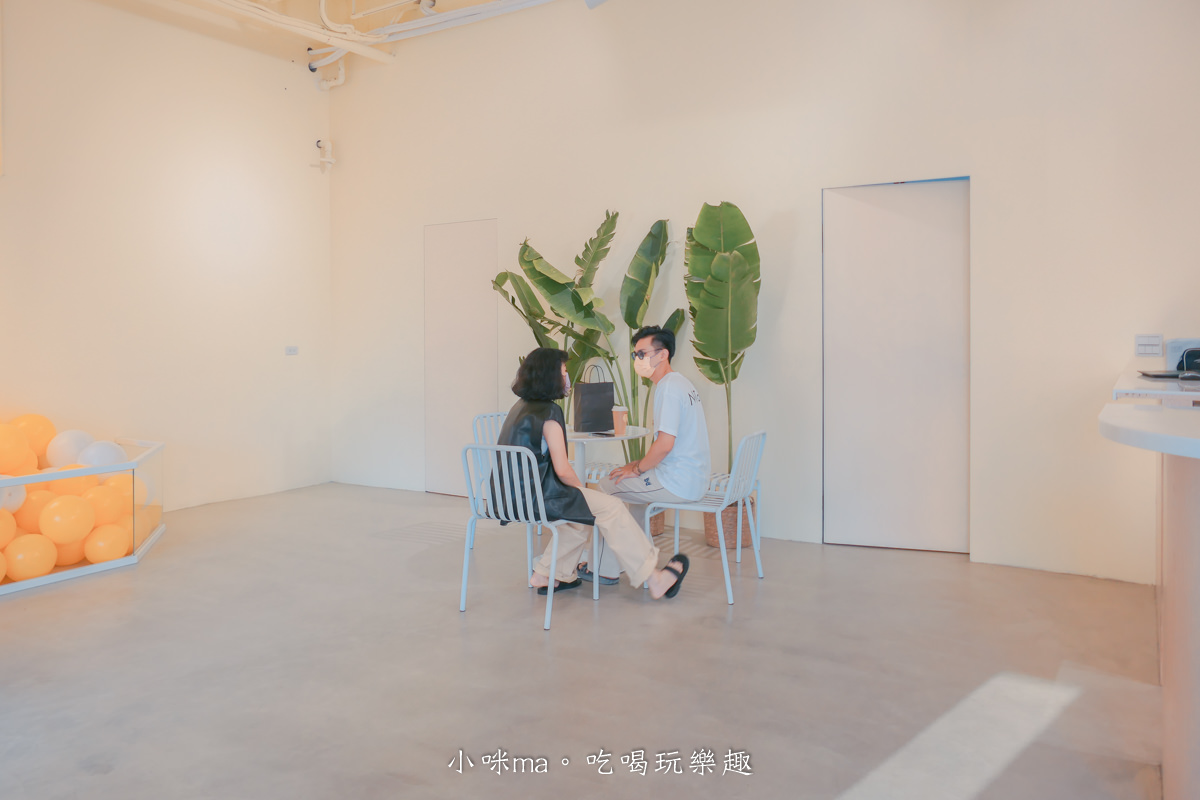 Chubby Doo 甜甜圈專賣店｜超卡哇伊的甜甜圈 每一口都爆漿。桃園絕美純白色建築-阜山聚落 每個角落都可以狂拍41255張。桃園美食