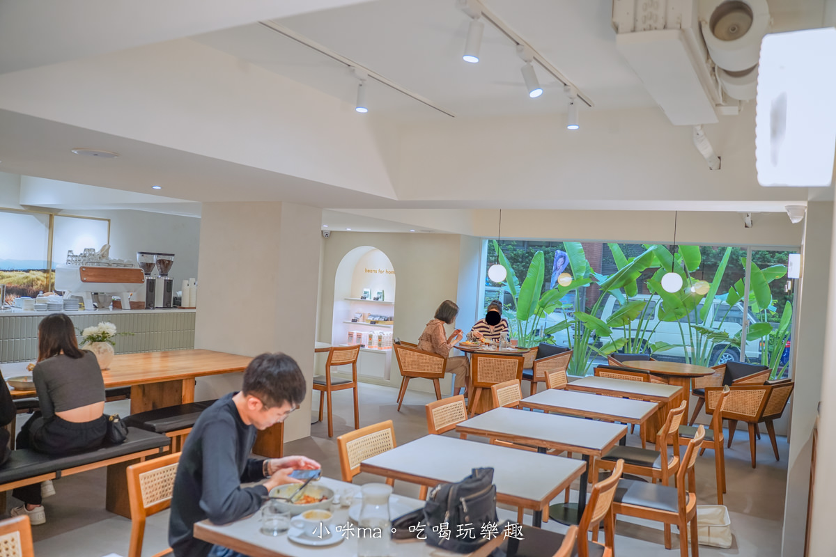 ivette Da An 大安店|玻璃屋咖啡廳又一發,來自台中的ivette分店落腳大安區,台北寵物友善餐廳。捷運忠孝敦化站 - 第8張圖 ivette Da An 大安店|玻璃屋咖啡廳又一發,來自台中的ivette分店落腳大安區,台北寵物友善餐廳。捷運忠孝敦化站