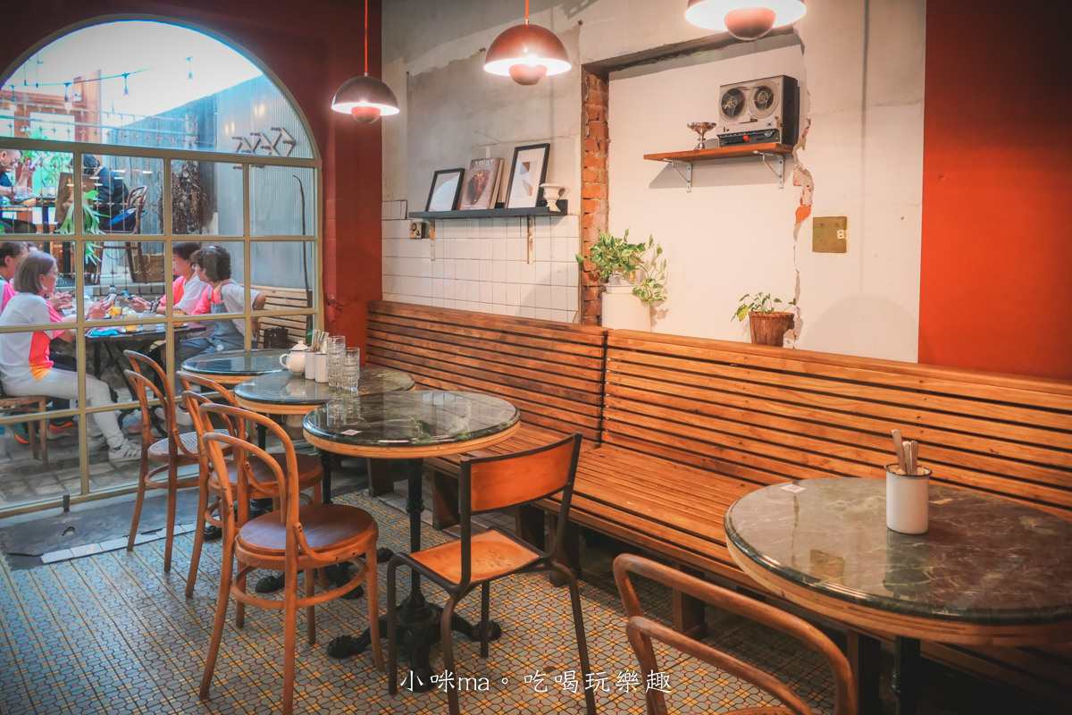 平和飯店Ping He BBQ Company|花蓮小和系列又一間夯店,藏在洗車場隔壁的紅磚老宅,大推炭火BBQ早午餐。(已歇業) - 第6張圖 平和飯店Ping He BBQ Company|花蓮小和系列又一間夯店,藏在洗車場隔壁的紅磚老宅,大推炭火BBQ早午餐。(已歇業)