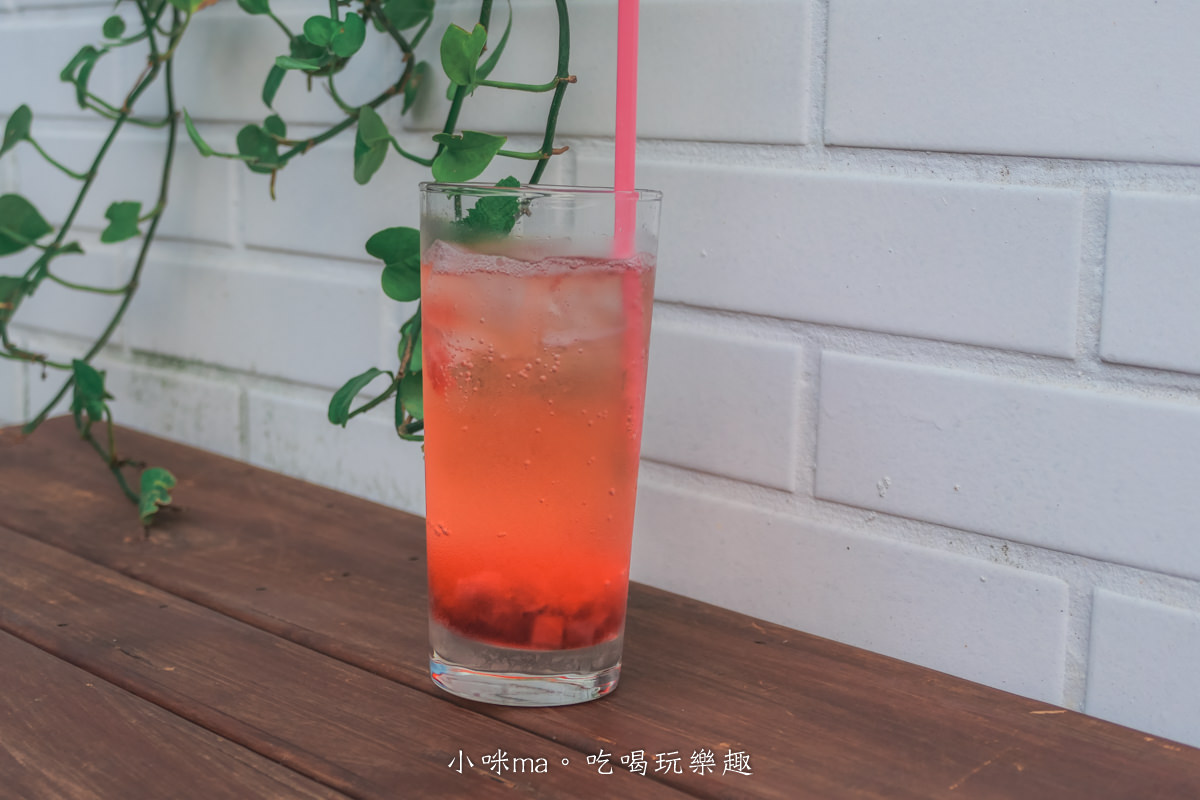 天母河邊6號咖啡館|天母河堤旁鄉村風咖啡廳,光是門口就能拍爆處理,坐擁河景第一排整個非常chill啊。捷運明德站 - 第12張圖 天母河邊6號咖啡館|天母河堤旁鄉村風咖啡廳,光是門口就能拍爆處理,坐擁河景第一排整個非常chill啊。捷運明德站