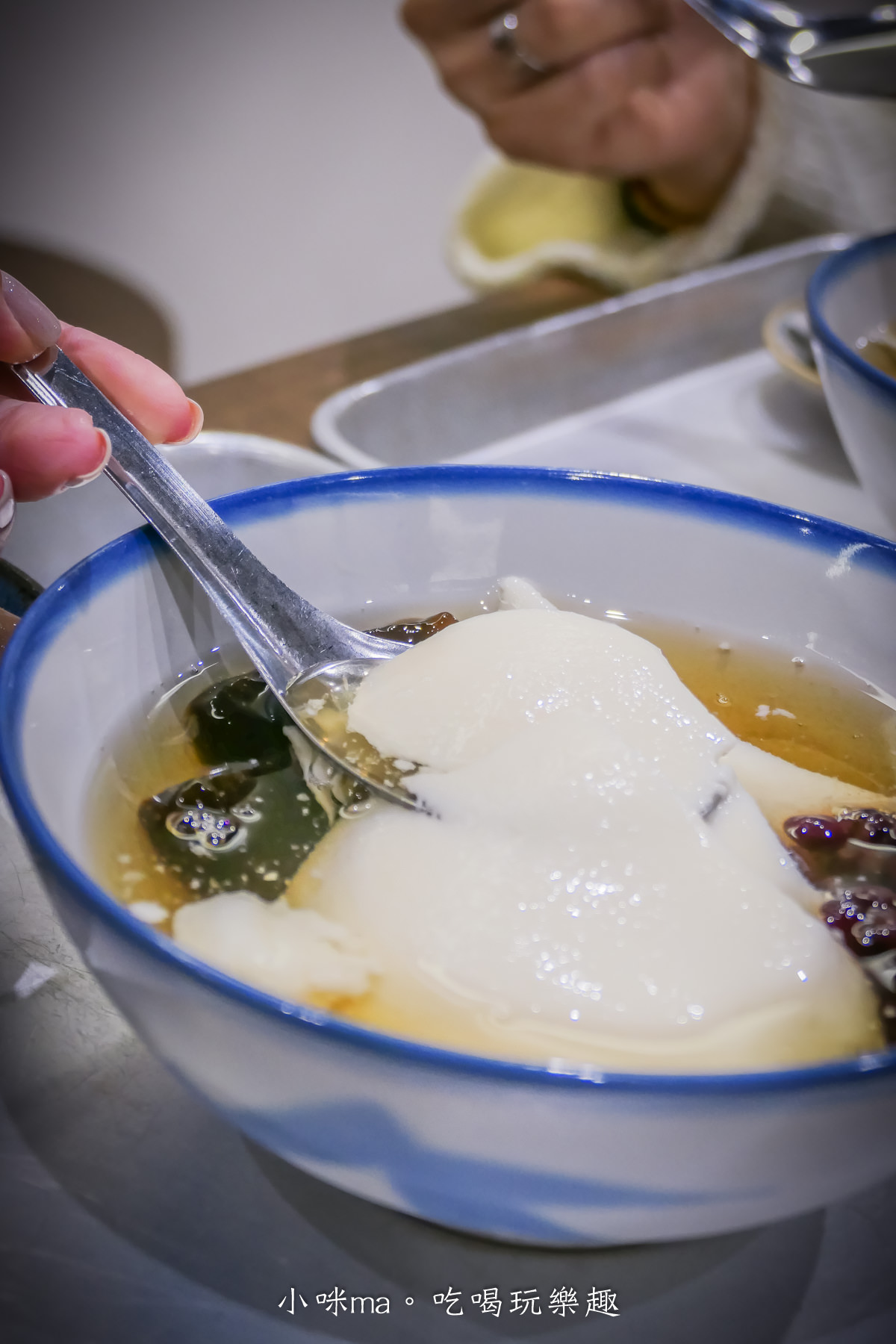 榕美樹館｜日式侘寂風格堪稱台北最美的豆花店，配料每日手工製作 晚來還會吃不到。捷運雙連站