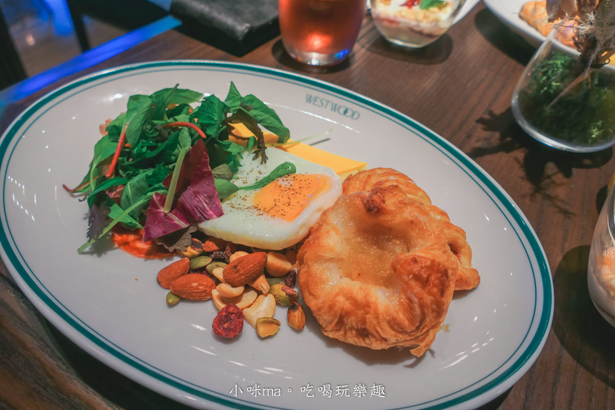 新竹伊普索酒店 Episode Hsinchu|一開幕就吸引眼球的潮流飯店,每天都提供happy hour 時段,紅白酒隨你喝。新竹住宿 - 第24張圖 新竹伊普索酒店 Episode Hsinchu|一開幕就吸引眼球的潮流飯店,每天都提供happy hour 時段,紅白酒隨你喝。新竹住宿