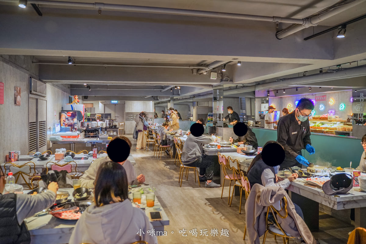 肉多多火鍋 台北西門店|台灣火鍋第一品牌,蔬食者的天堂鍋物 35種蔬菜無限吃,爆擊海鮮盤 專人幫你剝蝦捏,捷運西門站 - 第4張圖 肉多多火鍋 台北西門店|台灣火鍋第一品牌,蔬食者的天堂鍋物 35種蔬菜無限吃,爆擊海鮮盤 專人幫你剝蝦捏,捷運西門站