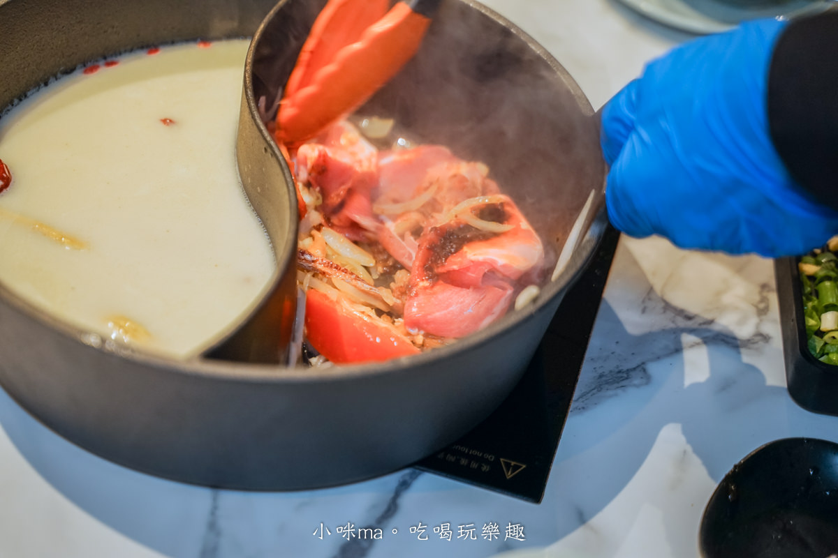 肉多多火鍋 台北西門店|台灣火鍋第一品牌,蔬食者的天堂鍋物 35種蔬菜無限吃,爆擊海鮮盤 專人幫你剝蝦捏,捷運西門站 - 第35張圖 肉多多火鍋 台北西門店|台灣火鍋第一品牌,蔬食者的天堂鍋物 35種蔬菜無限吃,爆擊海鮮盤 專人幫你剝蝦捏,捷運西門站