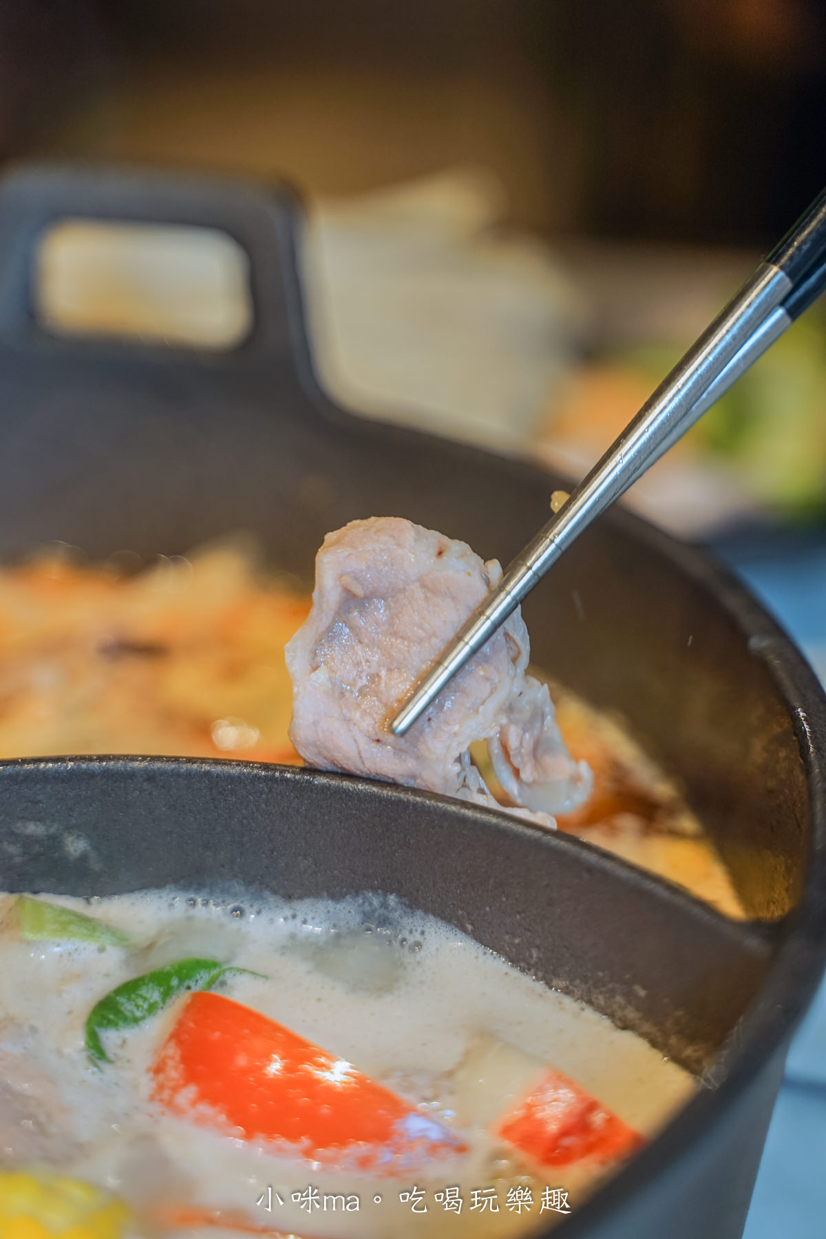 肉多多火鍋 台北西門店|台灣火鍋第一品牌,蔬食者的天堂鍋物 35種蔬菜無限吃,爆擊海鮮盤 專人幫你剝蝦捏,捷運西門站 - 第45張圖 肉多多火鍋 台北西門店|台灣火鍋第一品牌,蔬食者的天堂鍋物 35種蔬菜無限吃,爆擊海鮮盤 專人幫你剝蝦捏,捷運西門站