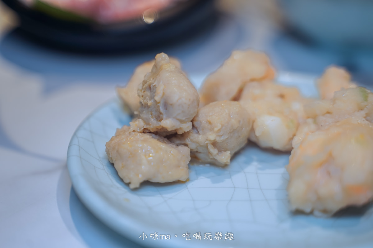 肉多多火鍋 台北西門店|台灣火鍋第一品牌,蔬食者的天堂鍋物 35種蔬菜無限吃,爆擊海鮮盤 專人幫你剝蝦捏,捷運西門站 - 第56張圖 肉多多火鍋 台北西門店|台灣火鍋第一品牌,蔬食者的天堂鍋物 35種蔬菜無限吃,爆擊海鮮盤 專人幫你剝蝦捏,捷運西門站