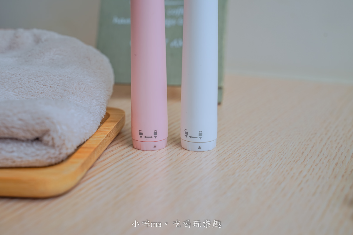 CHIZY 高效潔淨速扣易電動牙刷｜輕巧電動牙刷 居家外宿一隻搞定，小刷頭設計 全方位清理口腔，貼心變色刷毛 更換刷頭一看就知道，電動牙刷推薦