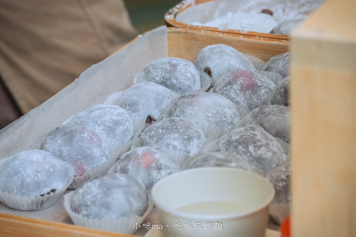 迪化街草莓大福|有夠大顆又Q的草莓大福,保證一定要排隊,建議直接3盒起跳不然會後悔,捷運北門站 - 第6張圖 迪化街草莓大福|有夠大顆又Q的草莓大福,保證一定要排隊,建議直接3盒起跳不然會後悔,捷運北門站