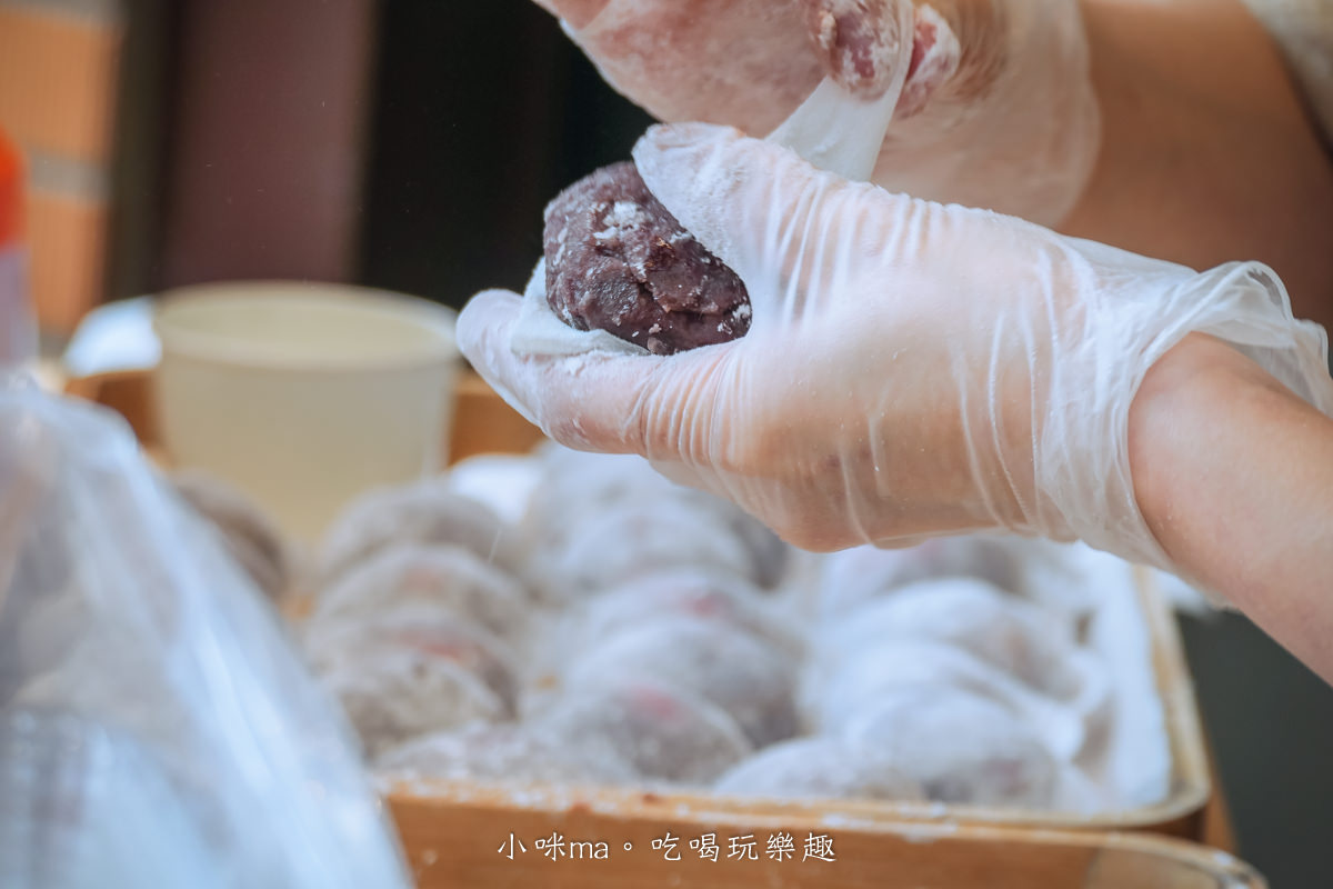 迪化街草莓大福|有夠大顆又Q的草莓大福,保證一定要排隊,建議直接3盒起跳不然會後悔,捷運北門站 - 第8張圖 迪化街草莓大福|有夠大顆又Q的草莓大福,保證一定要排隊,建議直接3盒起跳不然會後悔,捷運北門站