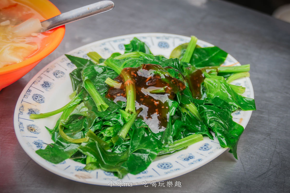 金仙魚丸永樂市場店｜迪化街裡40多年的老味道，滷肉飯+綜合羹完美SET，捷運北門站