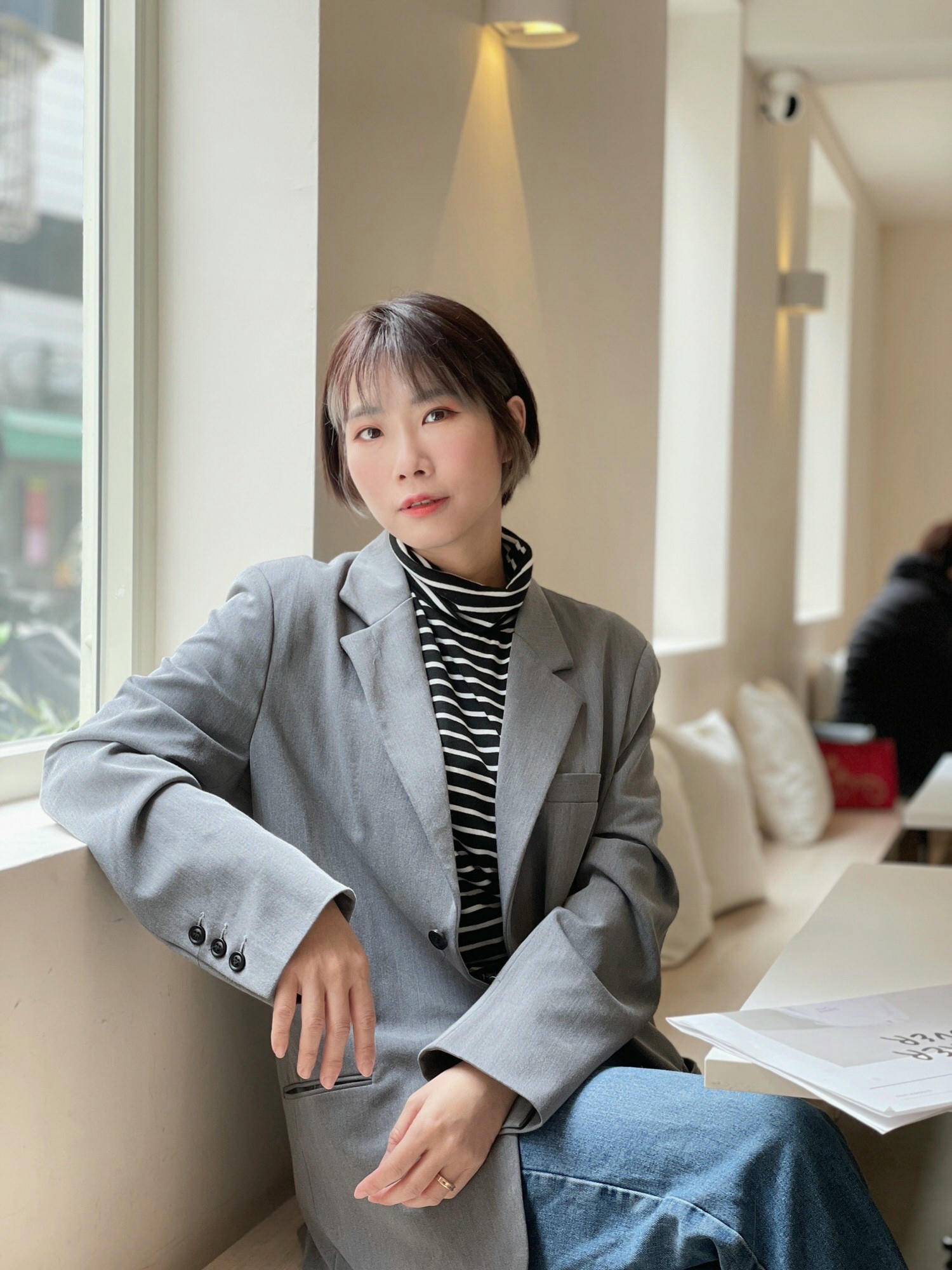 CAFE ACME 象山店｜象山底下純白韓風咖啡廳，寧靜的氛圍超愜意，平日不限時，捷運象山站