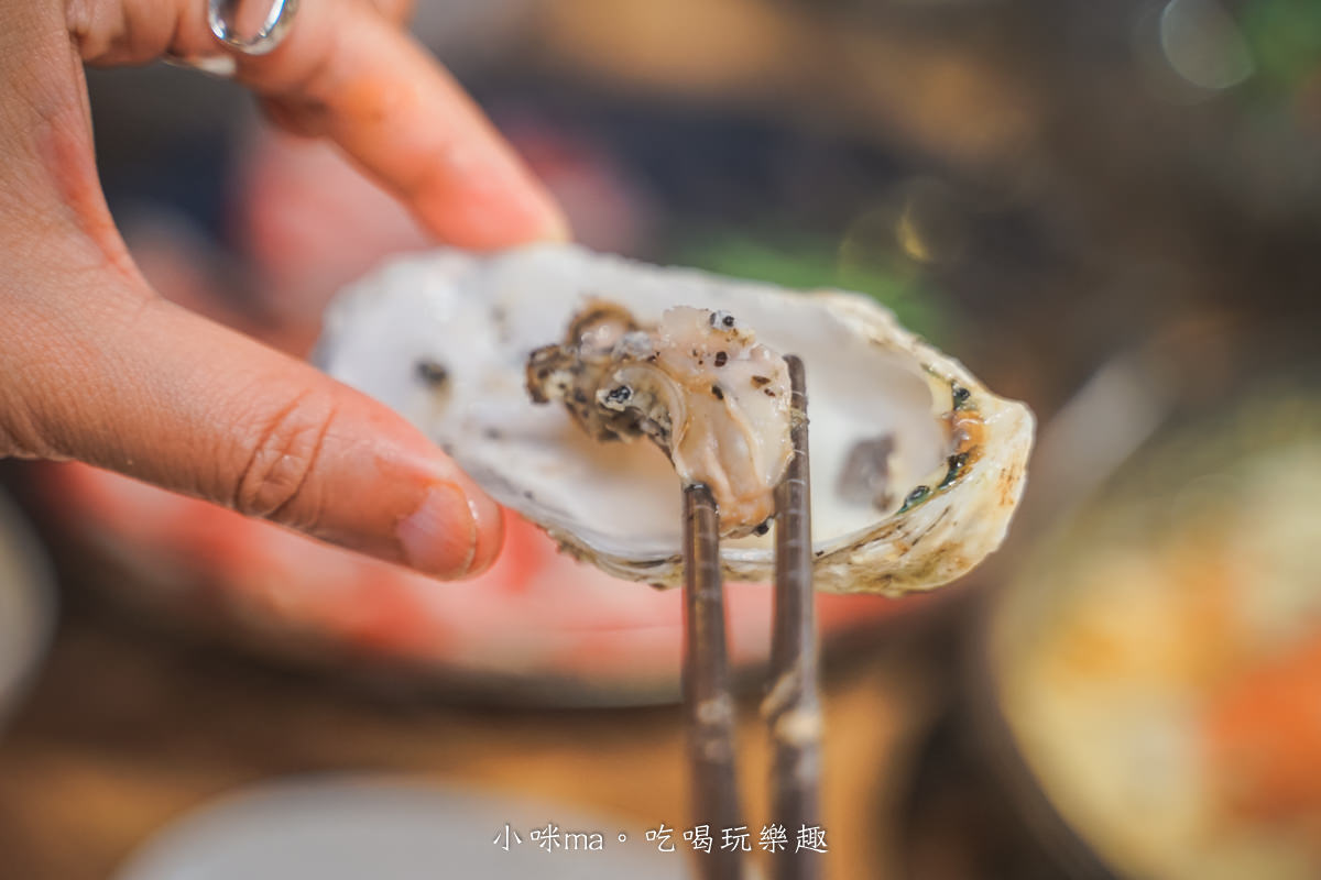 吾皇大大 朕的鍋物-中山南京殿|全新菜單期間限定秋風膏濃蟹黃鍋有夠香濃,涮肉、涮海鮮都對味,宵夜也可以吃鍋 周末營業至凌晨四點,捷運中山站 中山站美食推薦 中山站火鍋推薦 - 第38張圖 吾皇大大 朕的鍋物-中山南京殿|全新菜單期間限定秋風膏濃蟹黃鍋有夠香濃,涮肉、涮海鮮都對味,宵夜也可以吃鍋 周末營業至凌晨四點,捷運中山站 中山站美食推薦 中山站火鍋推薦