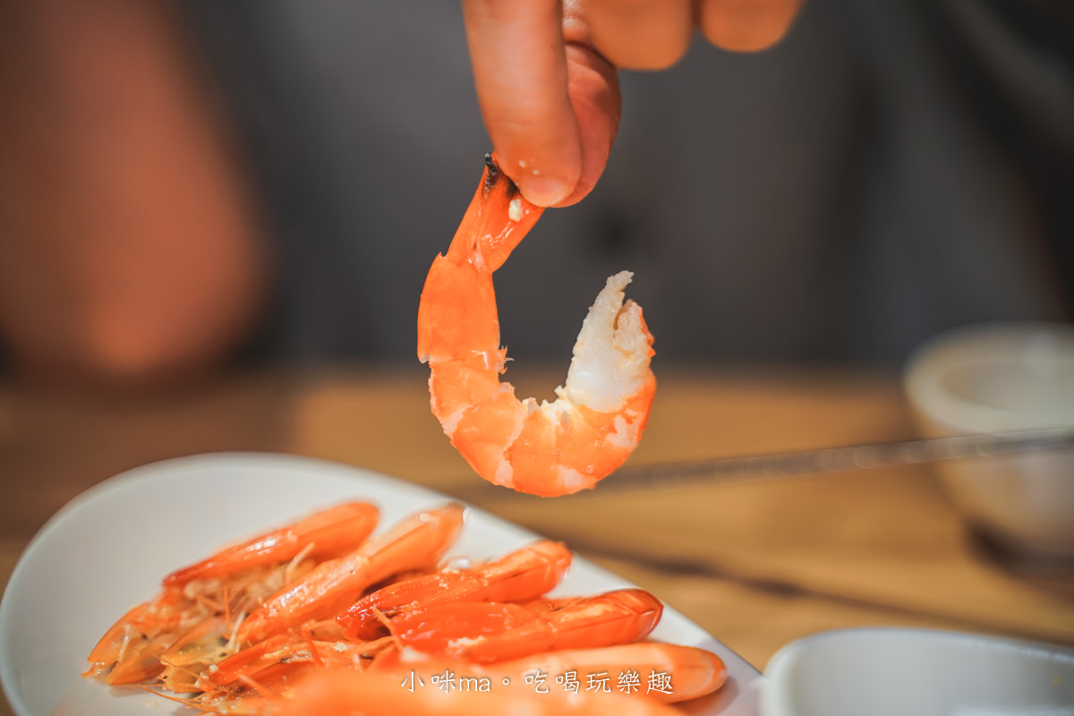 吾皇大大 朕的鍋物-中山南京殿|全新菜單期間限定秋風膏濃蟹黃鍋有夠香濃,涮肉、涮海鮮都對味,宵夜也可以吃鍋 周末營業至凌晨四點,捷運中山站 中山站美食推薦 中山站火鍋推薦 - 第43張圖 吾皇大大 朕的鍋物-中山南京殿|全新菜單期間限定秋風膏濃蟹黃鍋有夠香濃,涮肉、涮海鮮都對味,宵夜也可以吃鍋 周末營業至凌晨四點,捷運中山站 中山站美食推薦 中山站火鍋推薦