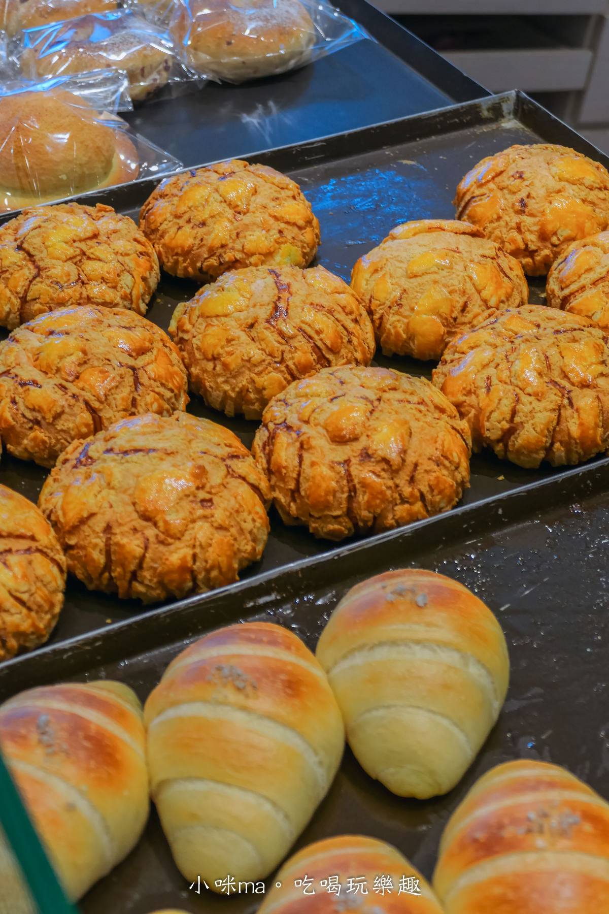 REEDS coffee & bakery 內湖店｜早晨就用拿鐵搭配鹽可頌開啟美好的一天，烘焙結合咖啡廳 天天現烤麵包出爐，內湖不限時咖啡廳，捷運文德站