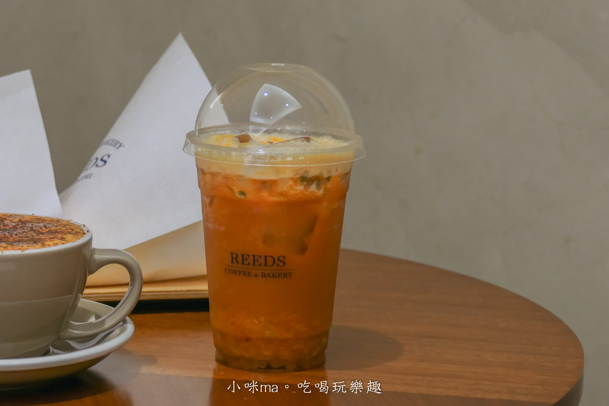 REEDS coffee & bakery 內湖店｜早晨就用拿鐵搭配鹽可頌開啟美好的一天，烘焙結合咖啡廳 天天現烤麵包出爐，內湖不限時咖啡廳，捷運文德站