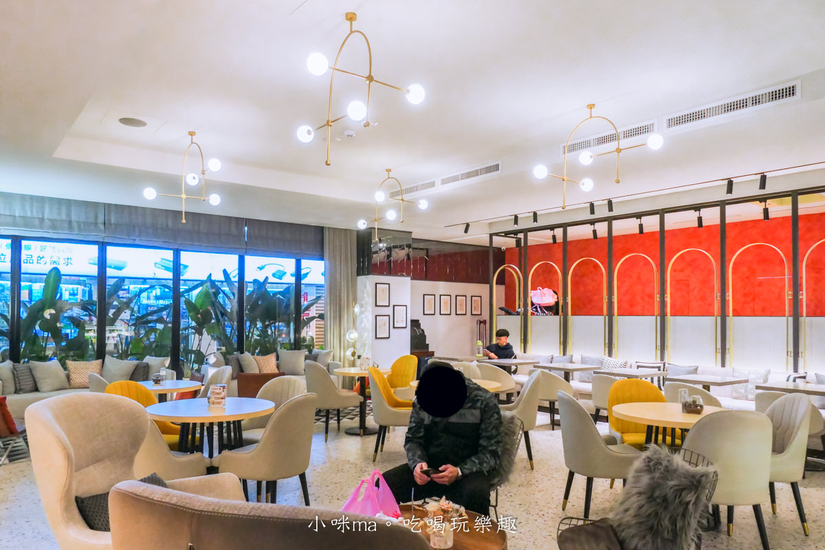 悅樂旅店 OLAH Poshtel 台中|台中火車站附近最潮的旅店,挑高共享空間設計感十足,還有免費泡麵隨你吃,台中飯店/台中住宿 - 第4張圖 悅樂旅店 OLAH Poshtel 台中|台中火車站附近最潮的旅店,挑高共享空間設計感十足,還有免費泡麵隨你吃,台中飯店/台中住宿