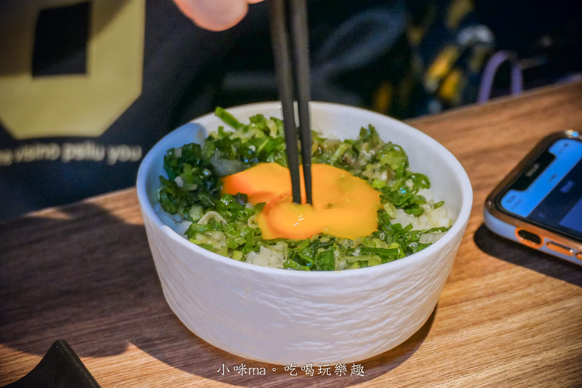 札卡燒肉-漢口店｜迴轉壽司燒肉版！輸送帶送上寶藏盒牛，只要399元就能吃到A5和牛，台中燒肉推薦