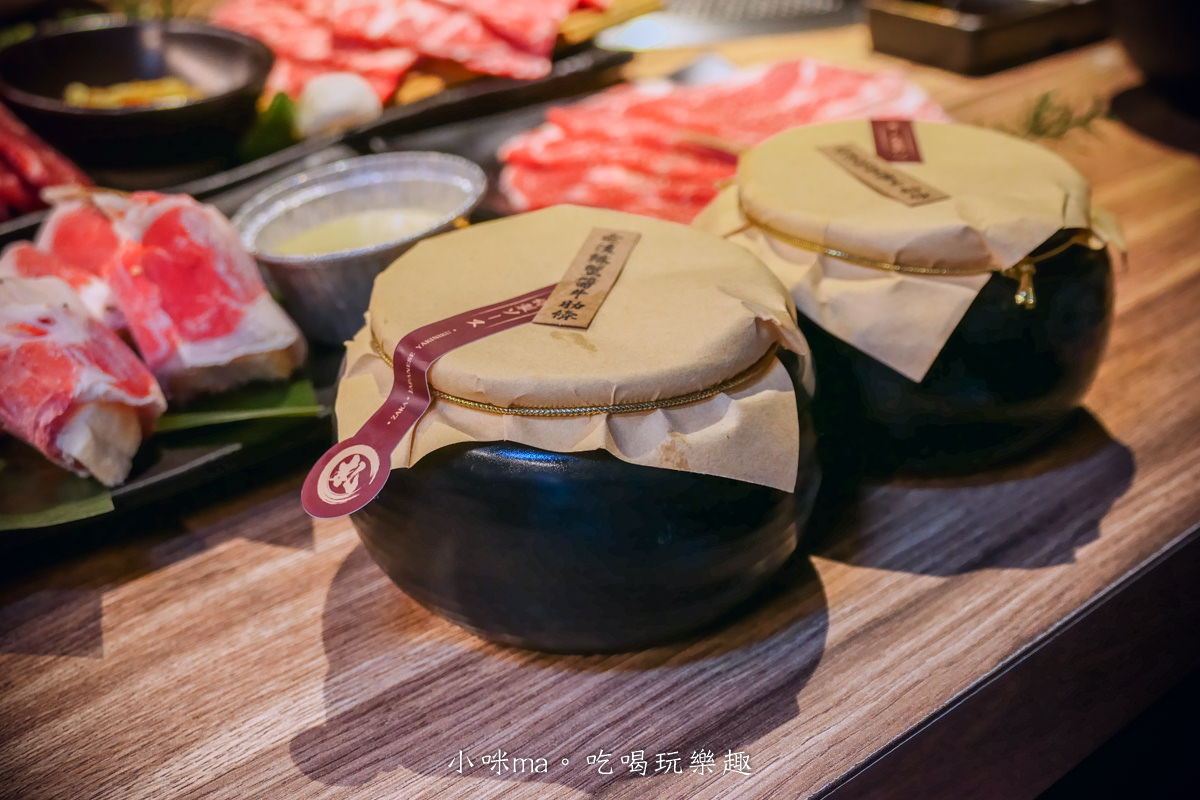 札卡燒肉-漢口店｜迴轉壽司燒肉版！輸送帶送上寶藏盒牛，只要399元就能吃到A5和牛，台中燒肉推薦