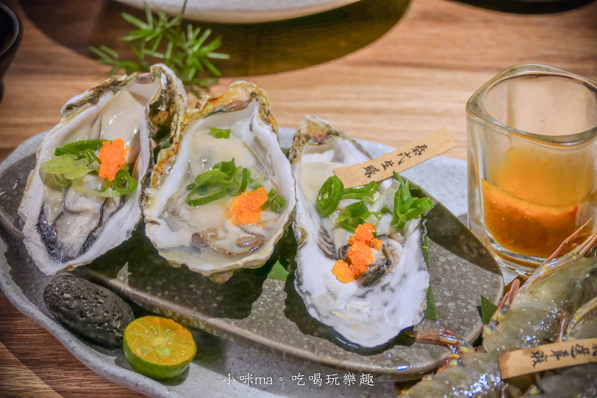札卡燒肉-漢口店｜迴轉壽司燒肉版！輸送帶送上寶藏盒牛，只要399元就能吃到A5和牛，台中燒肉推薦