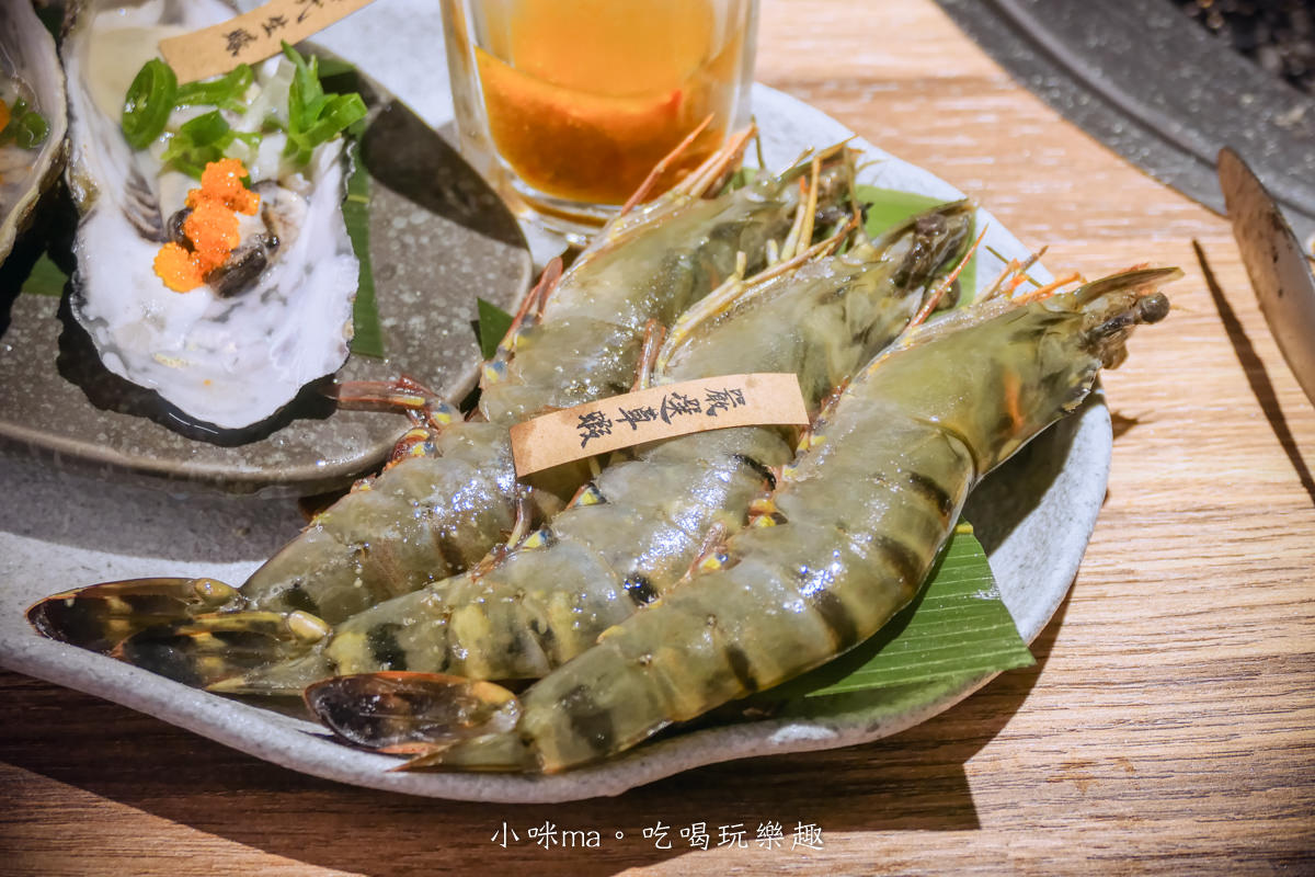 札卡燒肉-漢口店｜迴轉壽司燒肉版！輸送帶送上寶藏盒牛，只要399元就能吃到A5和牛，台中燒肉推薦