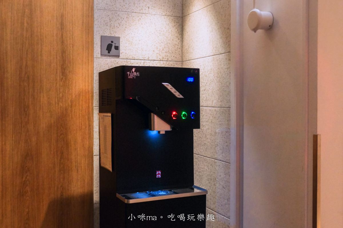 悅樂旅店 OLAH Poshtel 台中|台中火車站附近最潮的旅店,挑高共享空間設計感十足,還有免費泡麵隨你吃,台中飯店/台中住宿 - 第10張圖 悅樂旅店 OLAH Poshtel 台中|台中火車站附近最潮的旅店,挑高共享空間設計感十足,還有免費泡麵隨你吃,台中飯店/台中住宿