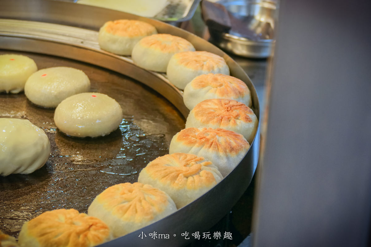 老家餡餅 內湖737店| 爆漿餡餅太威了!我以為我在吃湯包勒,內湖737排隊小吃,捷運港墘站 - 第7張圖 老家餡餅 內湖737店| 爆漿餡餅太威了!我以為我在吃湯包勒,內湖737排隊小吃,捷運港墘站