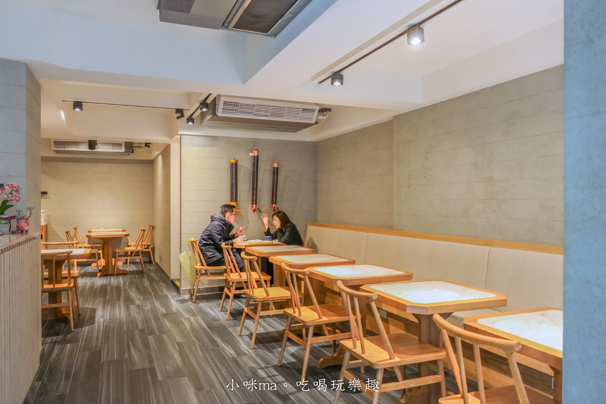 Snob Cafe|可頌甜點吸眼球,點一杯飲品 甜點只要99元,有插座又不限時!捷運市政府站 - 第5張圖 Snob Cafe|可頌甜點吸眼球,點一杯飲品 甜點只要99元,有插座又不限時!捷運市政府站
