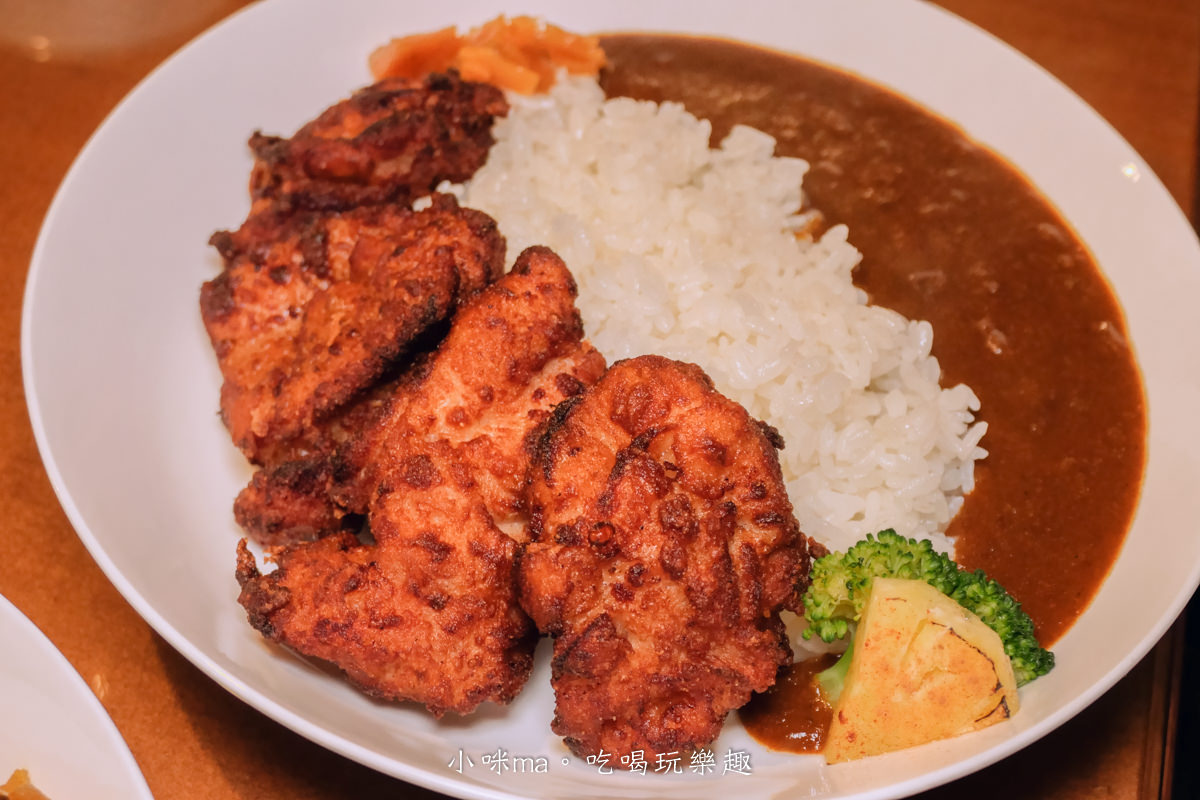 耳東家日式食堂|老屋翻新成日本風味小店,厚切豬排有夠JUICY,高雄岡山美食 - 第15張圖 耳東家日式食堂|老屋翻新成日本風味小店,厚切豬排有夠JUICY,高雄岡山美食